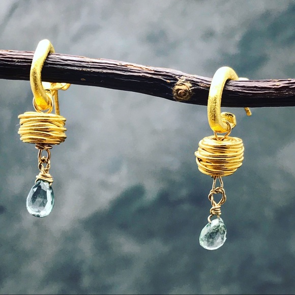 Matana Jewelry - Matana gold earrings with aquamarine